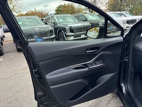 Used 2022 Toyota C-HR Nightshade image 32