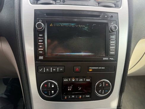 Used 2009 GMC Acadia SLT image 22
