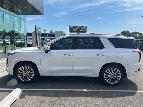 Used 2020 Hyundai Palisade Limited FWD image 2