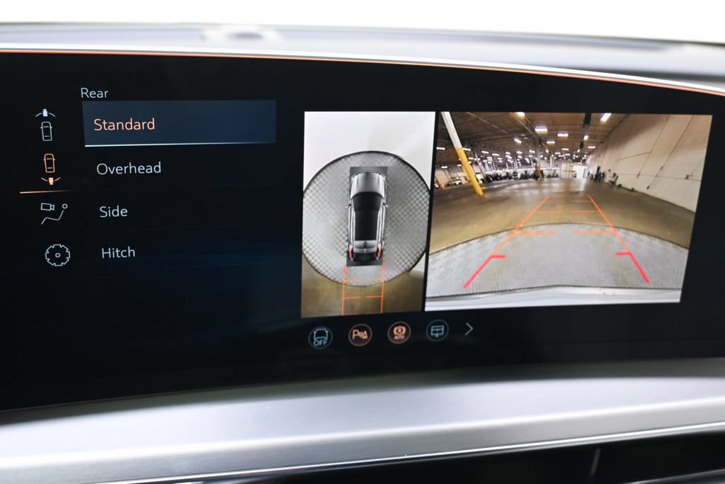 New 2026 Cadillac Lyriq Premium Luxury w/ LPO, Floor Liner Package AWD/4WD image 28