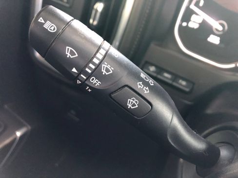 Used 2020 GMC Sierra 1500 Denali w/ Technology Package AWD/4WD image 30