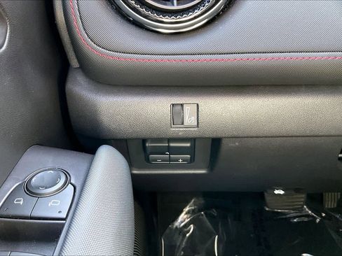 Certified 2023 Chevrolet Colorado Z71 w/ Z71 Convenience Package 2 image 31