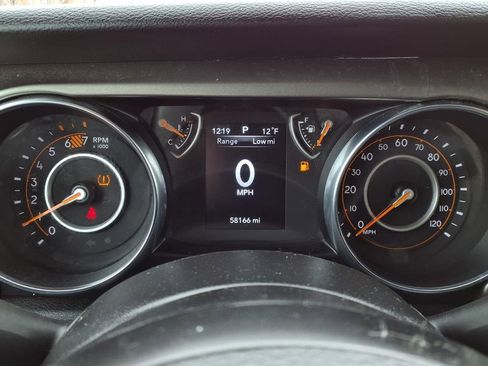 Used 2021 Jeep Wrangler Unlimited Sport AWD/4WD image 4