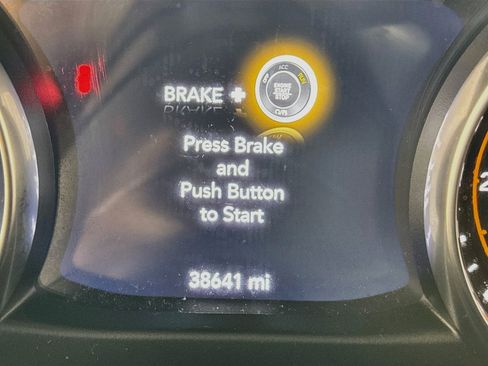 Used 2022 Jeep Wrangler Unlimited Sport AWD/4WD image 16