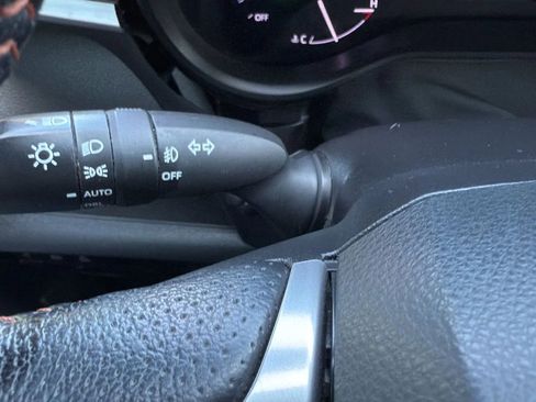 Used 2021 Toyota Sienna XSE w/ XSE Plus Package image 14