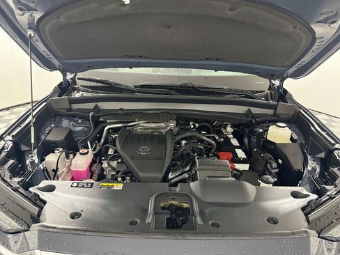 Certified 2025 Toyota Grand Highlander FWD image 31