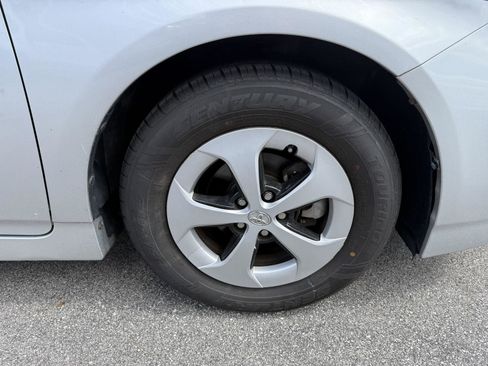 Used 2013 Toyota Prius Two image 14