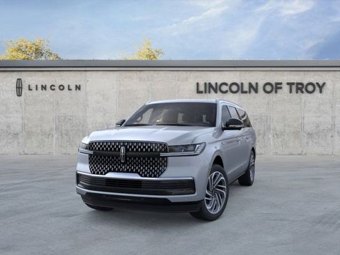 New 2026 Lincoln Navigator L Reserve image 2