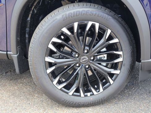 New 2026 Nissan Rogue SV FWD image 19