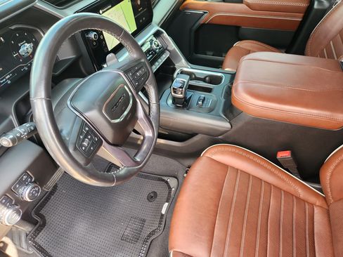 Used 2023 GMC Sierra 1500 Denali Ultimate AWD/4WD image 14