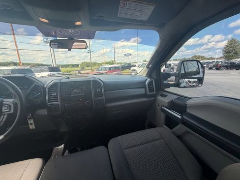 Used 2018 Ford F250 XLT AWD/4WD image 15