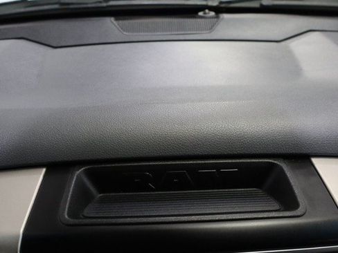 Used 2015 RAM 3500 SLT AWD/4WD image 46