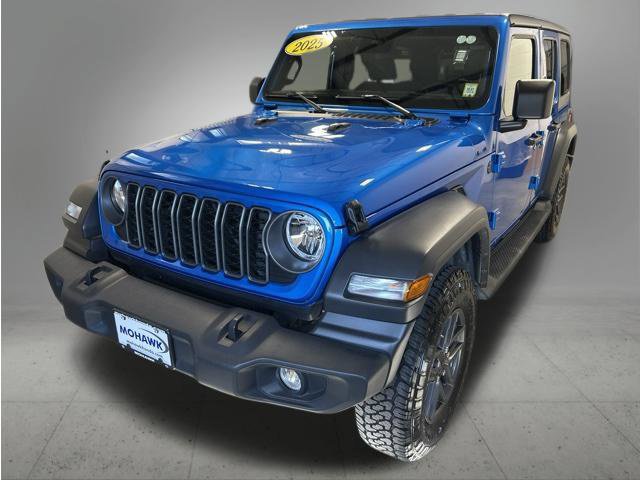 Used 2025 Jeep Wrangler Unlimited Sport AWD/4WD image 1
