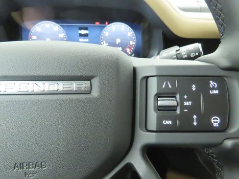 Used 2026 Land Rover Defender 110 S AWD/4WD image 12