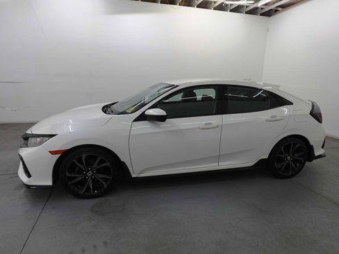 Used 2019 Honda Civic Sport image 8