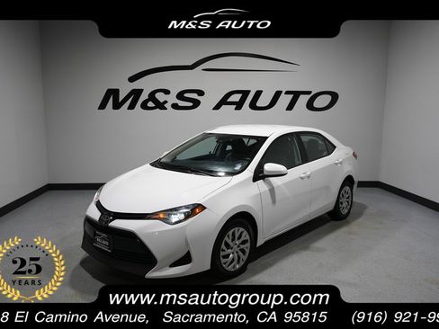 Used 2019 Toyota Corolla LE image 1