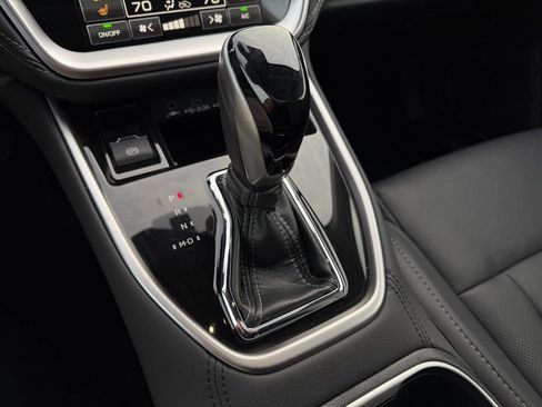 Used 2023 Subaru Outback Limited image 23