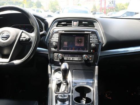 Used 2019 Nissan Maxima 3.5 SV w/ Floor Mat Group FWD image 19