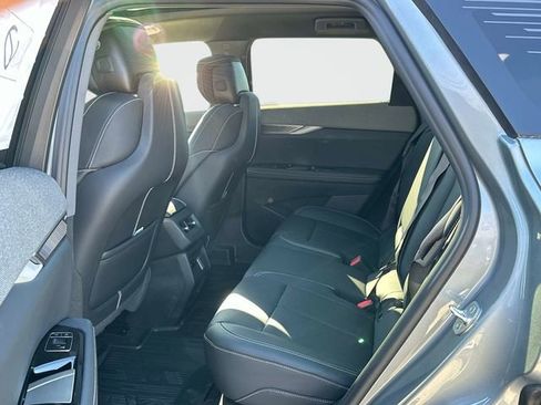 New 2026 Cadillac Optiq Luxury 2 image 11