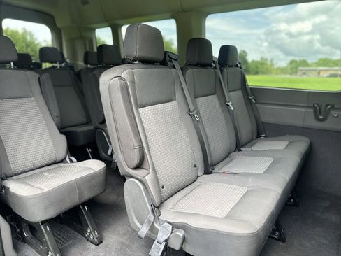 Used 2024 Ford Transit 350 XLT RWD image 7