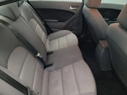 Used 2017 Kia Forte LX image 19