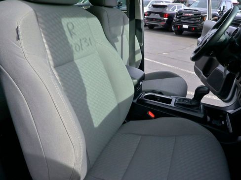 Used 2022 Toyota Tacoma SR image 17