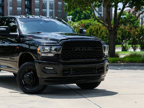 Used 2024 RAM 3500 Big Horn w/ Night Edition AWD/4WD image 3