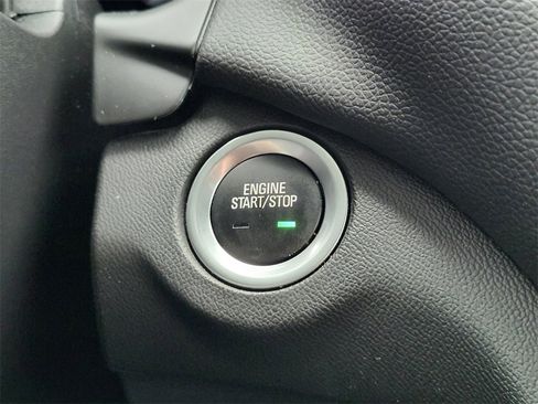 Used 2023 Chevrolet Equinox LT image 22