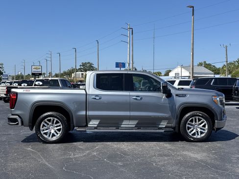 Used 2021 GMC Sierra 1500 SLT w/ SLT Premium Plus Package AWD/4WD image 8