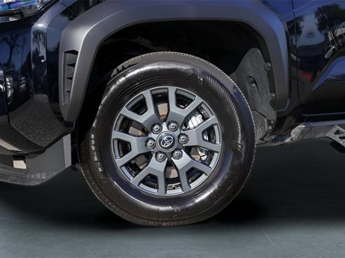 Used 2025 Toyota 4Runner SR5 image 4