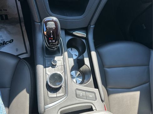Certified 2024 Cadillac XT5 Luxury AWD/4WD image 16