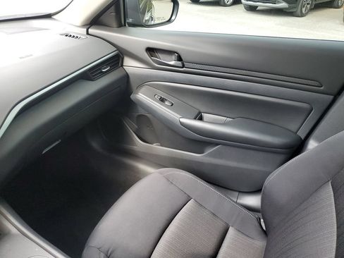 Certified 2025 Nissan Altima 2.5 S FWD image 29
