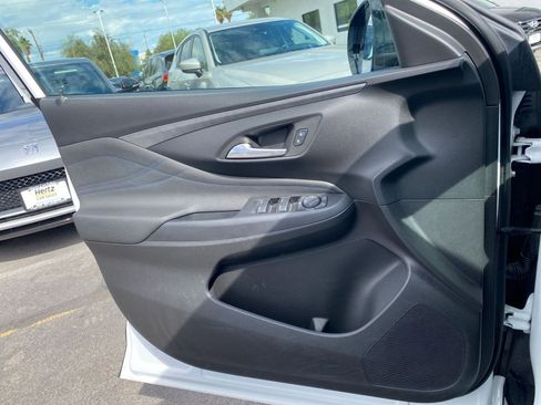 Used 2025 Buick Envista Sport Touring image 20