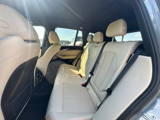 Used 2023 BMW X3 xDrive30i w/ Premium Package AWD/4WD image 4