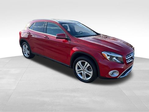 Used 2018 Mercedes-Benz GLA 250 4MATIC image 8