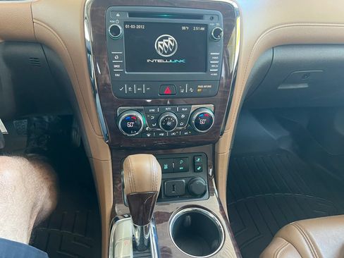 Used 2017 Buick Enclave Leather w/ Enclave Sport Touring Edition FWD image 10