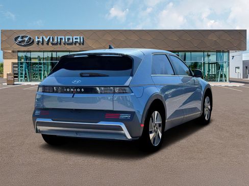New 2026 Hyundai Ioniq 5 SEL RWD image 7