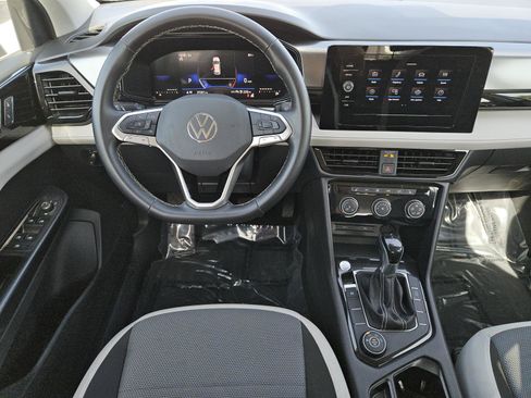 Used 2025 Volkswagen Taos S AWD/4WD image 11