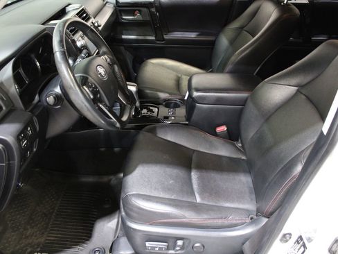 Used 2017 Toyota 4Runner TRD Pro image 17