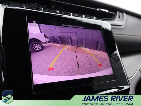 Used 2025 Jeep Grand Cherokee Altitude AWD/4WD image 34