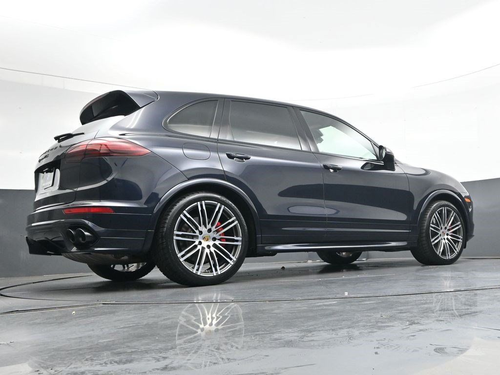 Used 2016 Porsche Cayenne GTS AWD/4WD image 31