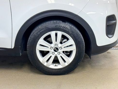 Used 2017 Kia Sportage LX image 4