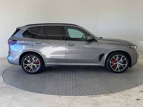 New 2026 BMW X5 xDrive50e w/ M Sport Package AWD/4WD image 8