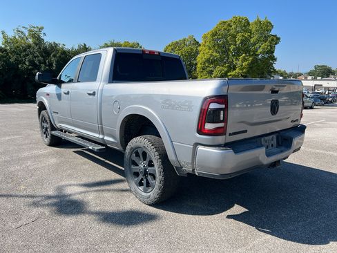 Used 2022 RAM 2500 Laramie w/ Night Edition AWD/4WD image 4