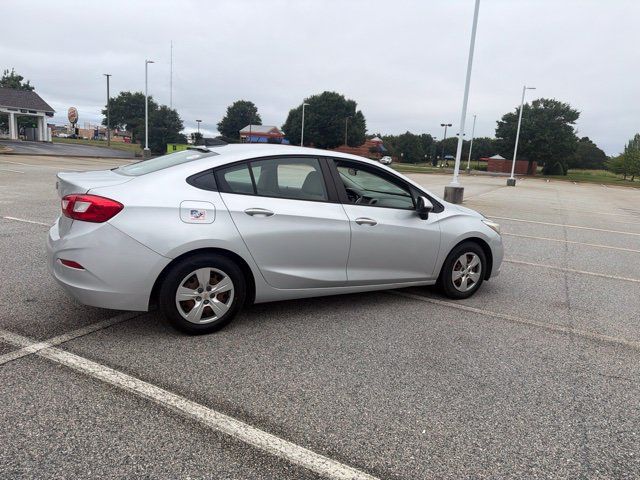 Used 2017 Chevrolet Cruze LS FWD image 11