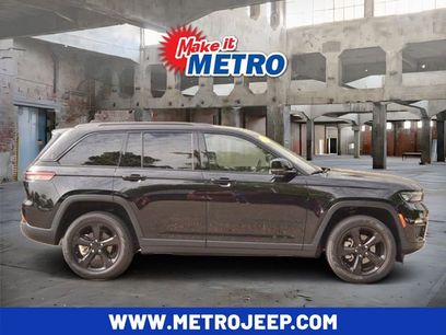 Used 2023 Jeep Grand Cherokee Limited w/ Luxury Tech Group II
