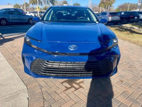 Used 2026 Toyota Camry LE image 8