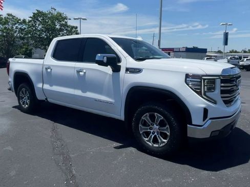 Used 2024 GMC Sierra 1500 SLT AWD/4WD image 2
