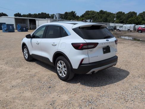 Used 2024 Ford Escape Active AWD/4WD image 3