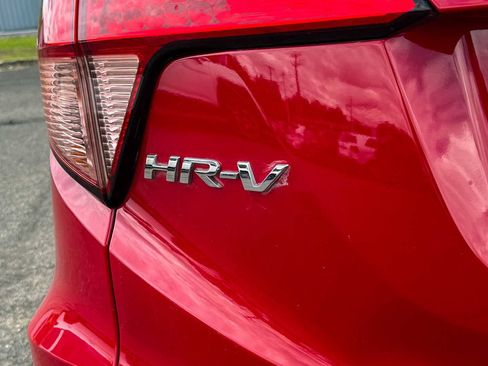 Used 2016 Honda HR-V LX image 12